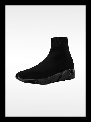 Techwear sneakers