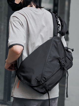 grand-sac-messager-techwear