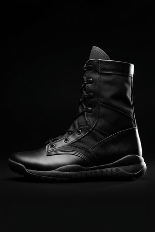 Black tactical shoes